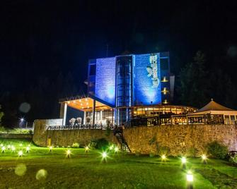 Lux Garden Hotel - Azuga - Building