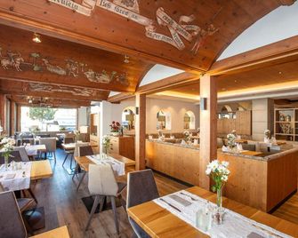 Hotel Hubertus - זולדן - מסעדה