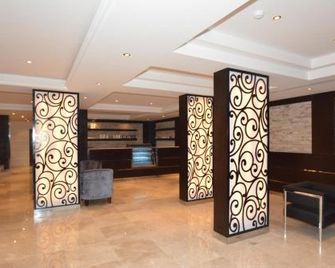 Smayah Hotel & Apartment - Riyad - Lobi