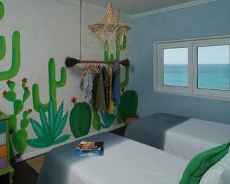 Chill in Ericeira Surf House - Ericeira