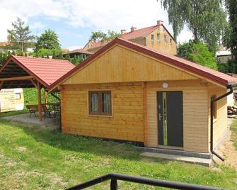 Small holiday home, right on the lake, Ryn - Ryn - Budynek