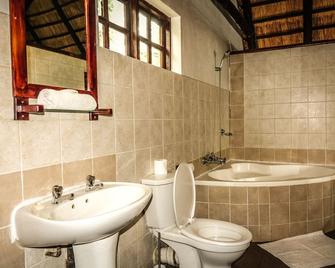 The Victoria Falls Waterfront - Livingstone - Bathroom