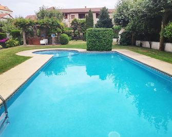 Apartamentos Revolta Sanxenxo 3000 - Revolta - Pool