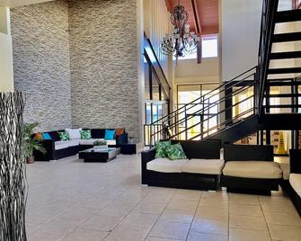 Hotel El Guajataca - Quebradillas - Lobby