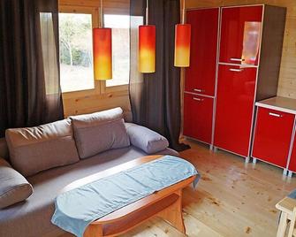 Vacation Home Villa Amber Gaski In Mielno - 4 Persons, 1 Bedrooms - Gaski - Living room