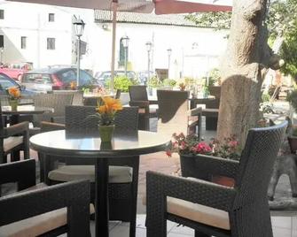 Agnes Rooms - Pelekas