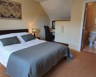 11 An Seanachai Holiday Homes - Dungarvan - Slaapkamer