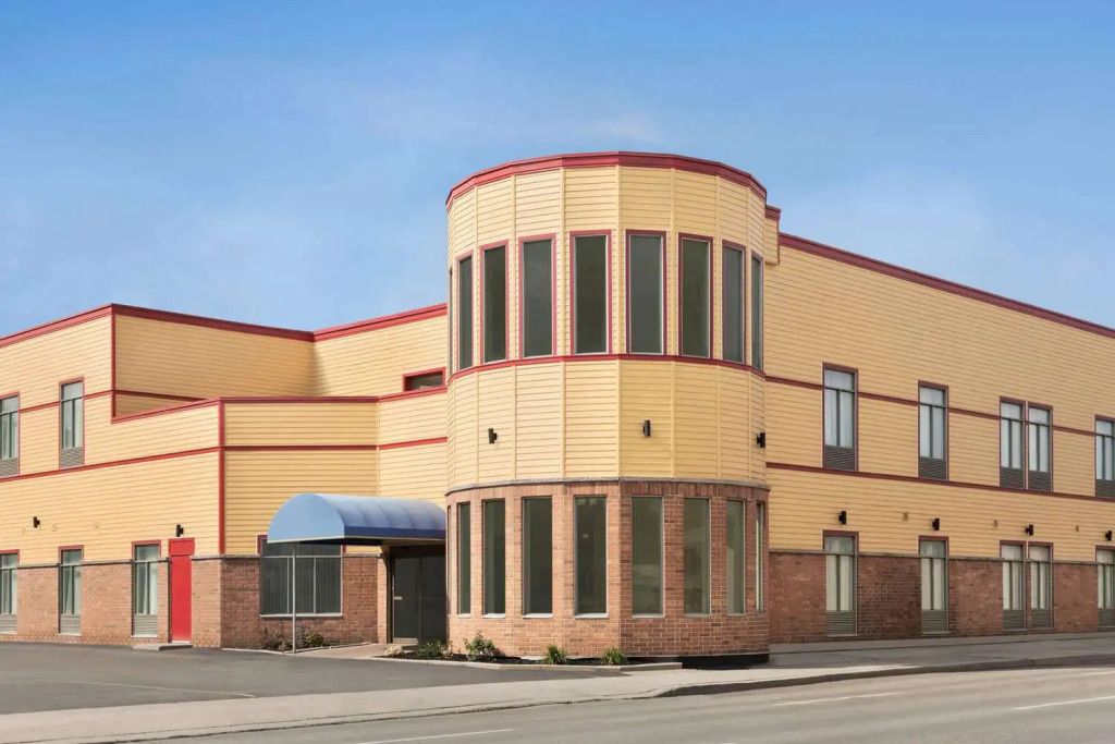 دايز إن باي ويندام هاميلتون