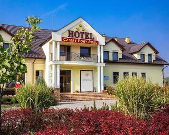 Hotel Cztery Pory Roku - Głogów Małopolski - Building