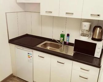 2 Zimmerwohnung Hinrichsring - Hannover - Kitchen