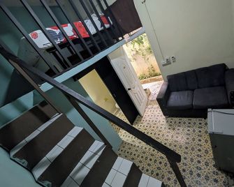 La Española Guesthouse 1 - Santo Domingo - Escaleras