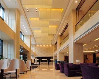 Shenyang Neu International Hotel - Shenyang - Lobby