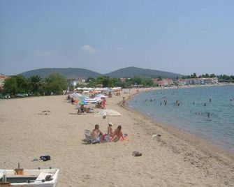 Estelle Hotel - Gerakini - Playa