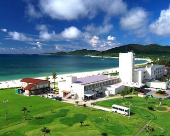 En Resort Kumejima Eef Beach Hotel - Kumejima - Building