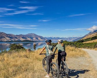 Whare Puwaha - River Mouth House - Glenorchy