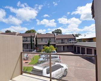 The Esplanade 4 - Inverloch