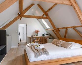Charming Room In The Green Neighbourhood - Gent - Yatak Odası