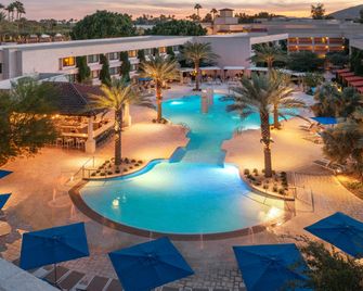 The Scottsdale Resort and Spa, Curio Collection by Hilton - סקוטסדייל - בריכה