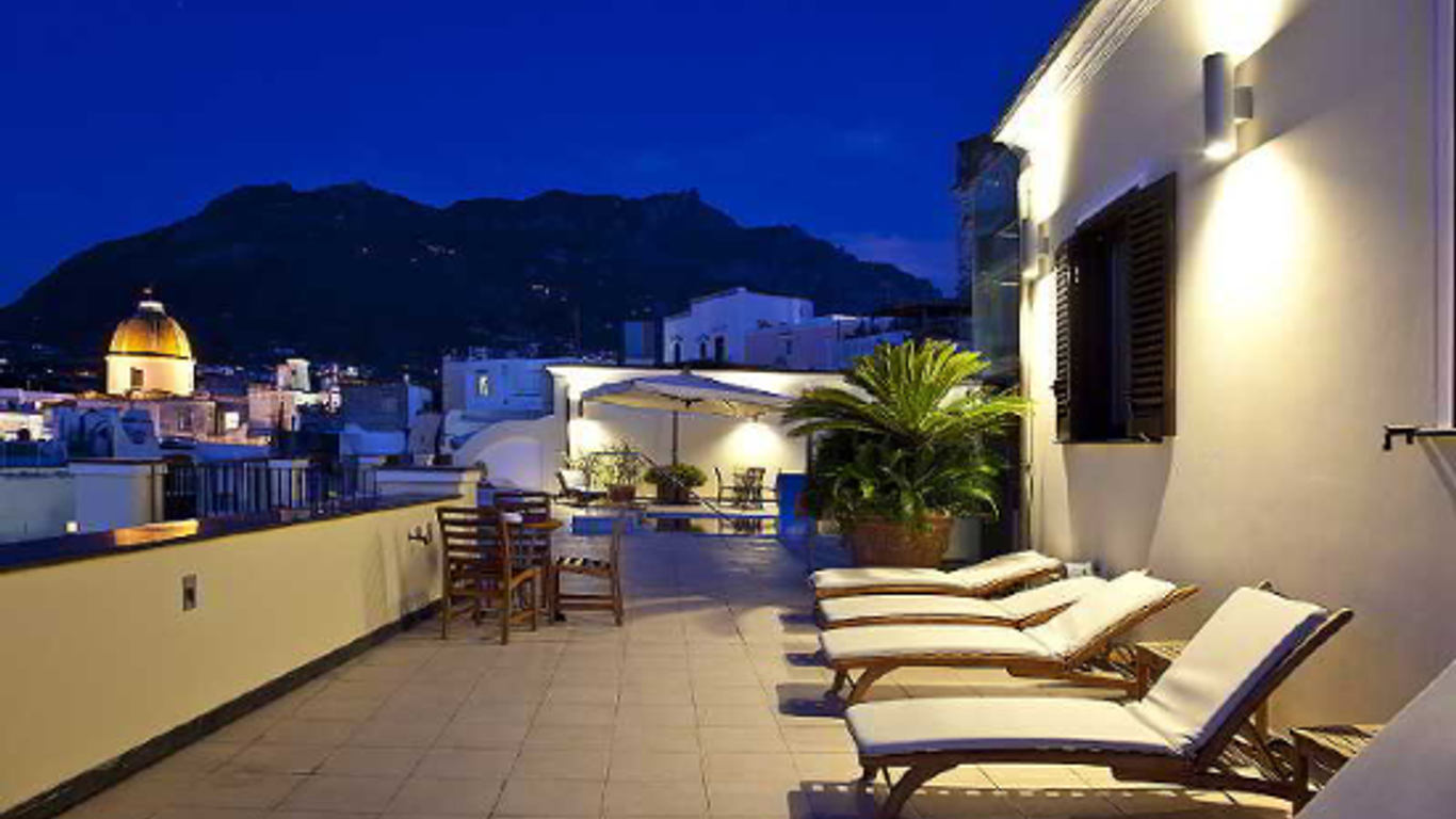 هوتل فيلا كارولينا