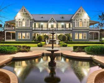 The Convent Hunter Valley Hotel - פוקולבין - בניין