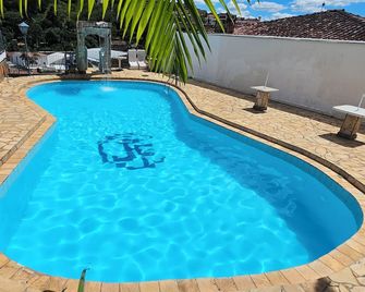 Hotel Pousada Casarao - Serra Negra - Bể bơi