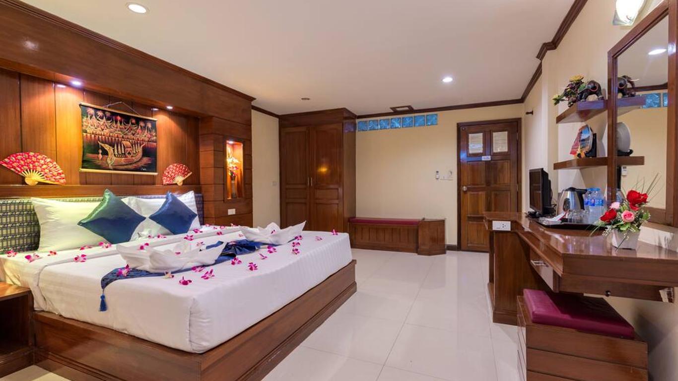 بي آر باتونغ هوتل