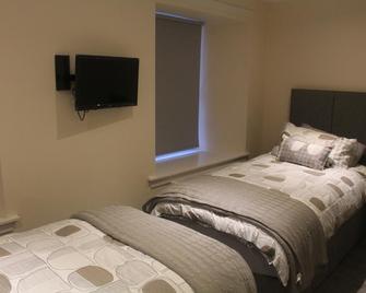 Black Bull With Rooms - Cumbernauld - Bedroom