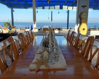 Come Live the Flip-flop Lifestyle in our Luxury Beach Home! - Cabo Punta Banda - Sala de jantar