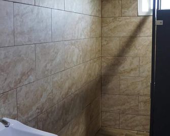 Holly Crest Hotel - Los Angeles, Lax Airport - Inglewood