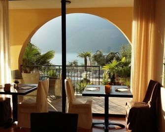 Hotel Mercedes - Limone sul Garda - Parveke