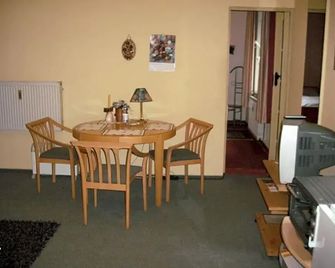 Haus im Grünen - Lippstadt - Jídelna