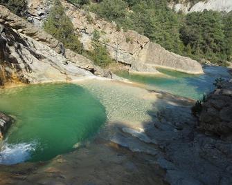 Holiday House In The Countryside, Spacious With All Comfort In Sierra De Guara - Jabierre - Campo de Golf