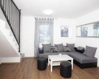 Apartments Razingar 9 - Bled - Wohnzimmer