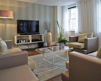 Cheval Knightsbridge - London - Living room