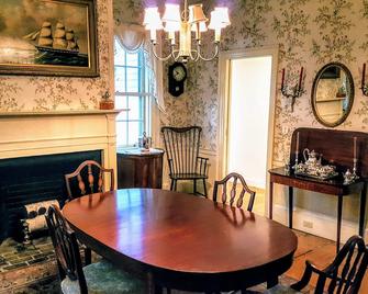 Clark Currier Inn - Newburyport - Dining room
