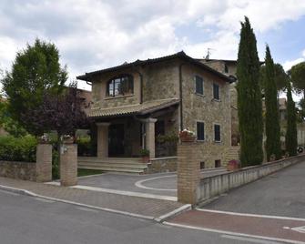 La Torre Rooms - San Quirico d'Orcia - Budova