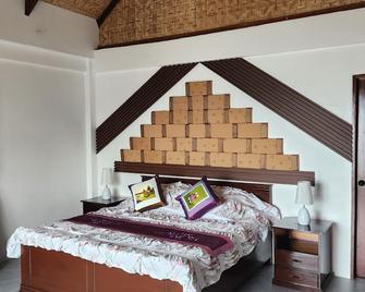 Brazaville Beach Resort - Hinoba-an - Habitación