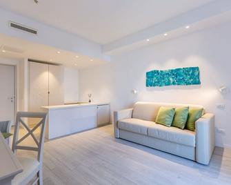 Hotel Flamingo - Pula - Wohnzimmer