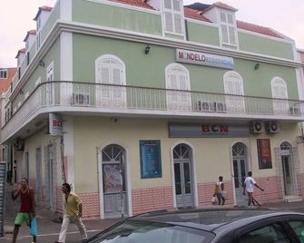 Mindelo Residencial - Mindélo - Edificio