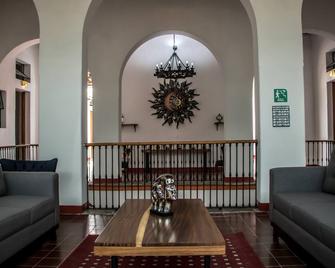 Hotel Real de Castilla Colonial - Guadalajara - Sala de estar