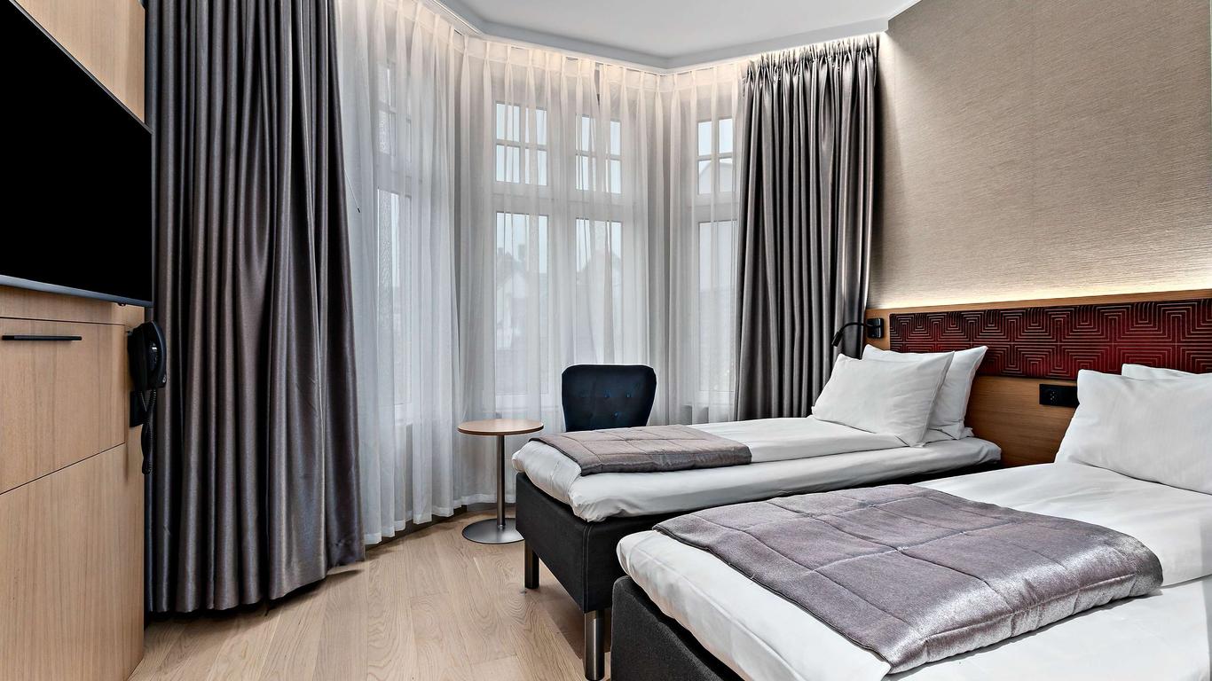 بيرجين هاربور هوتل، وورلد هوتلز كرافتيد