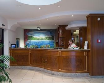 Hotel La Perla - Bellinzona - Receptie