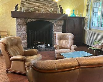 3 Bedroom Private vacation home in Saint-LÃger-en-Yvelines - Saint-Léger-en-Yvelines