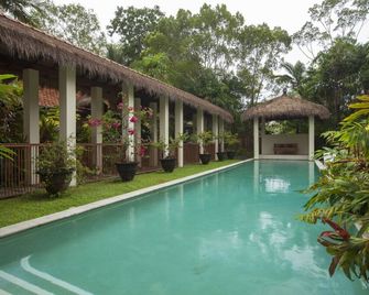 Seascape Holidays - 8 Surya - Port Douglas - Uima-allas