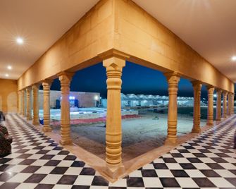 Limra Desert Camp With Swimming Pool - Sām - Lobby
