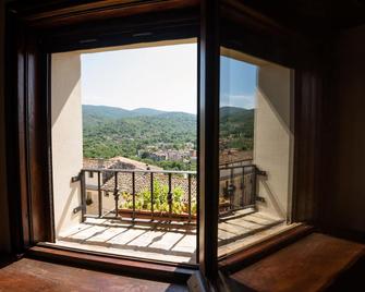 Nena Al Borgo Castello - Pico - Balcón