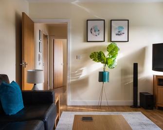 Exchange Buildings by Viridian Apartments - Bournemouth - Living room