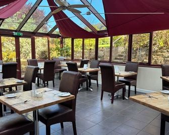 Trehellas House Hotel & Courthouse restaurant - Bodmin - Restaurant