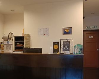 SO Hotel - George Town - Front desk