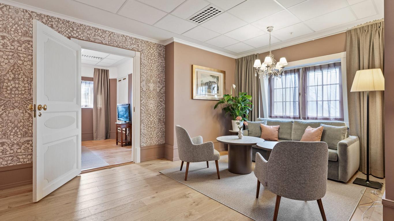 هوم هوتل باستين